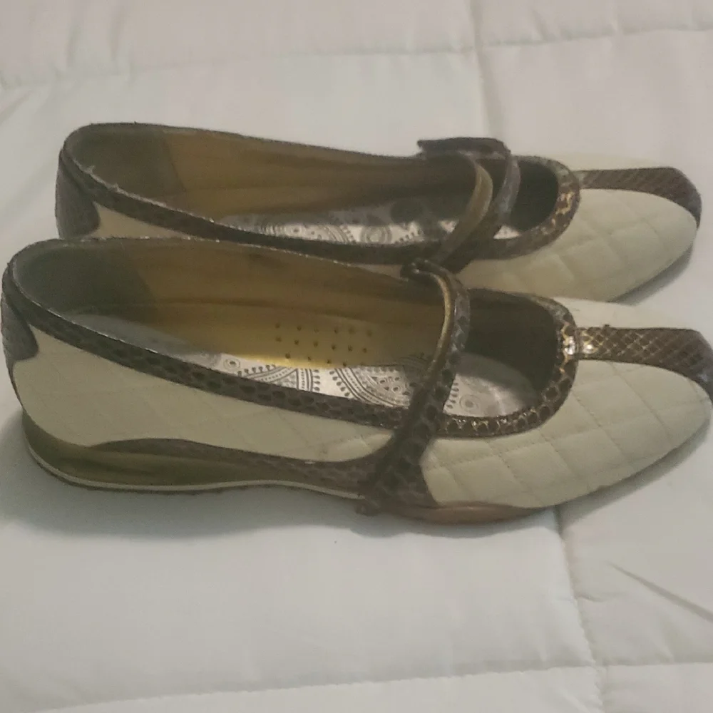 Nike Air X Cole Haan Cream Quilted Mary Jane Flats Loafers
